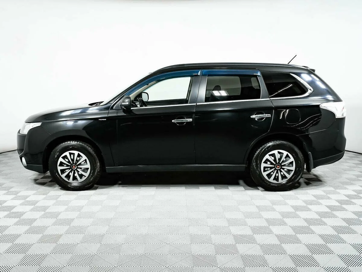 Mitsubishi Outlander III · Invite — фото 3