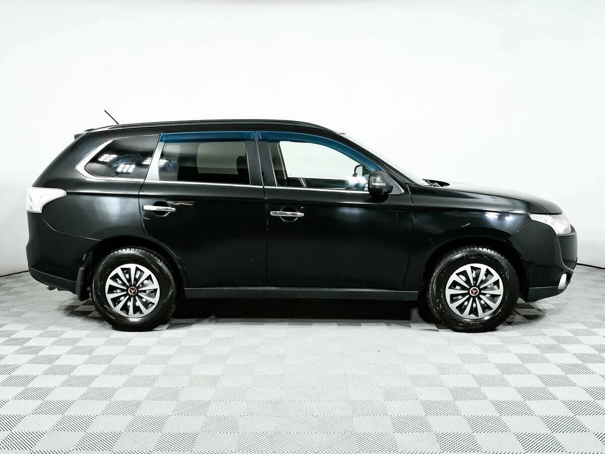 Mitsubishi Outlander III · Invite — фото 4