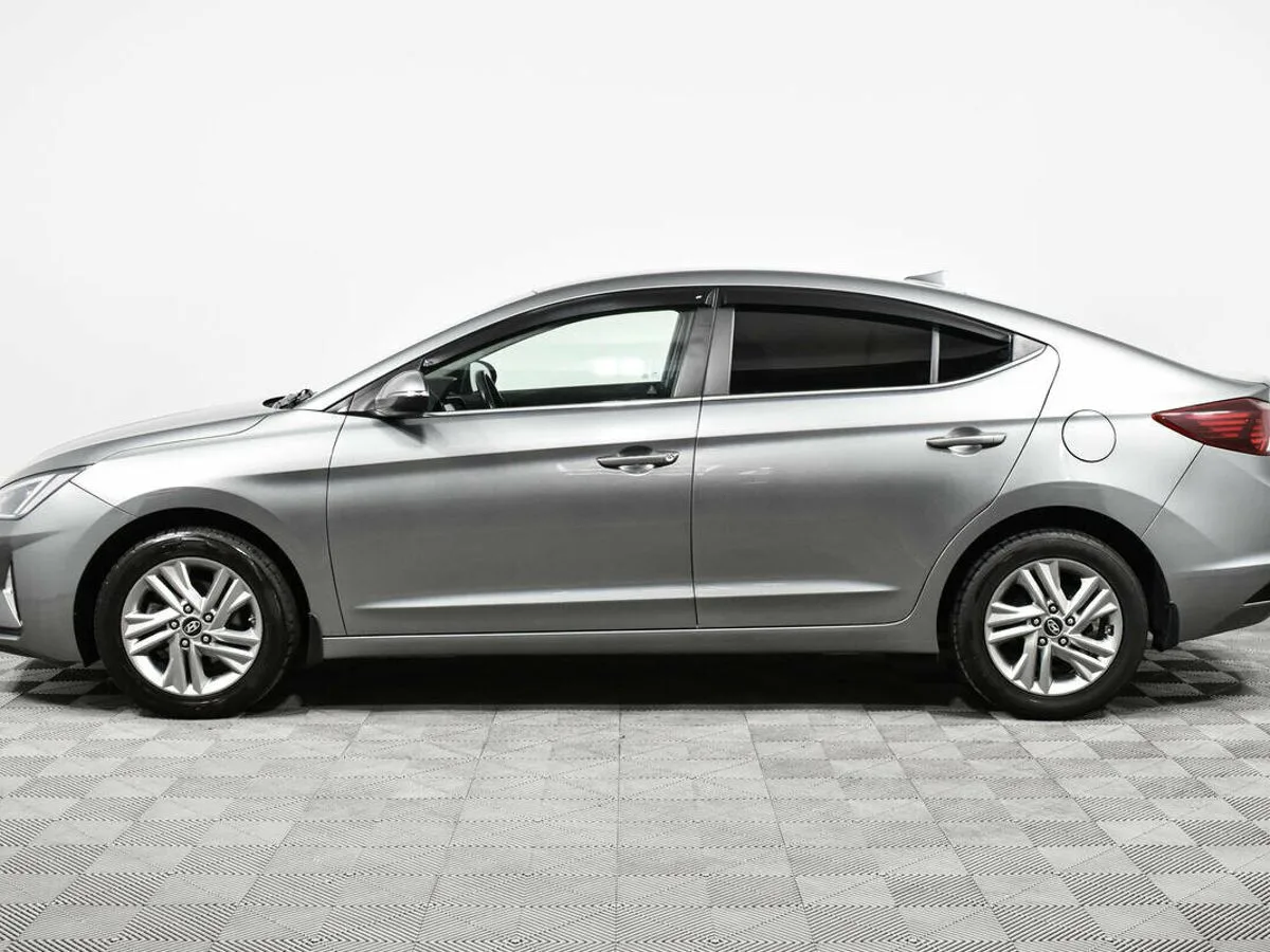 Hyundai Elantra VI (AD) Рестайлинг · Base — фото 3