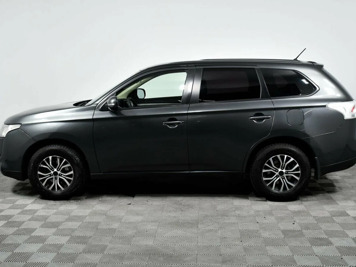 Mitsubishi Outlander III Рестайлинг · Inform — фото 3