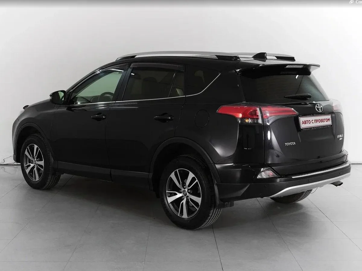 Toyota RAV4 IV (XA40) Рестайлинг · Exclusive — фото 2