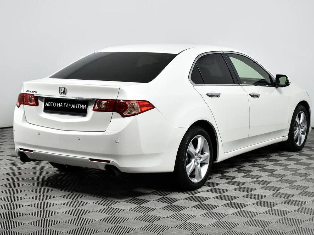 Honda Accord VIII Рестайлинг — фото 5