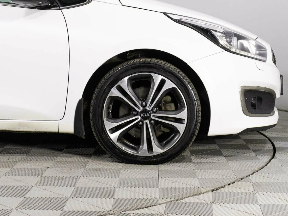 Kia Ceed II Рестайлинг · Premium — фото 5