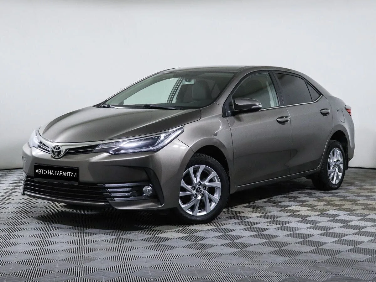 Toyota Corolla XI (E160, E170, E180) Рестайлинг 1 · Стиль Плюс