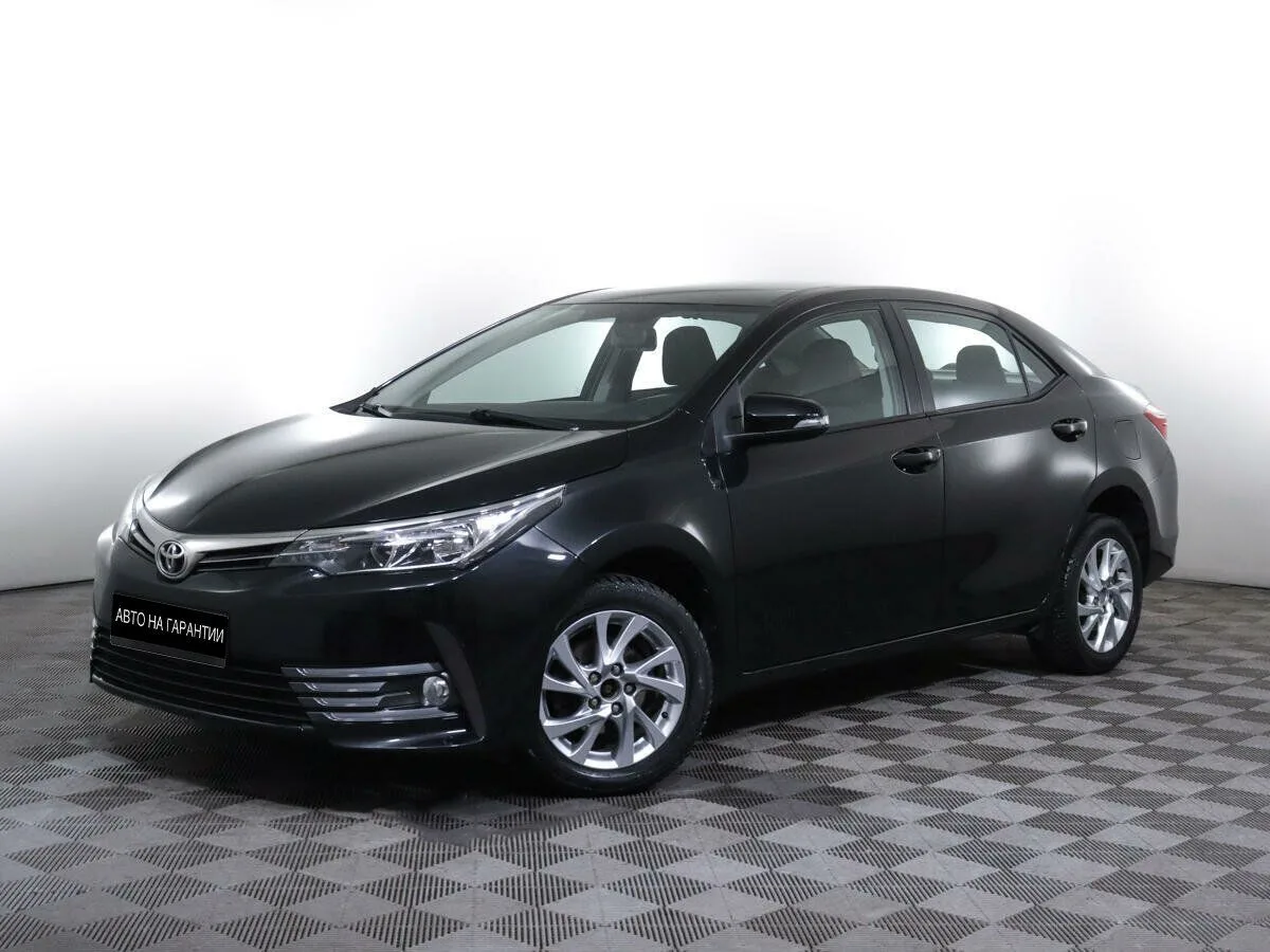 Toyota Corolla XI (E160, E170, E180) Рестайлинг 1 · Комфорт