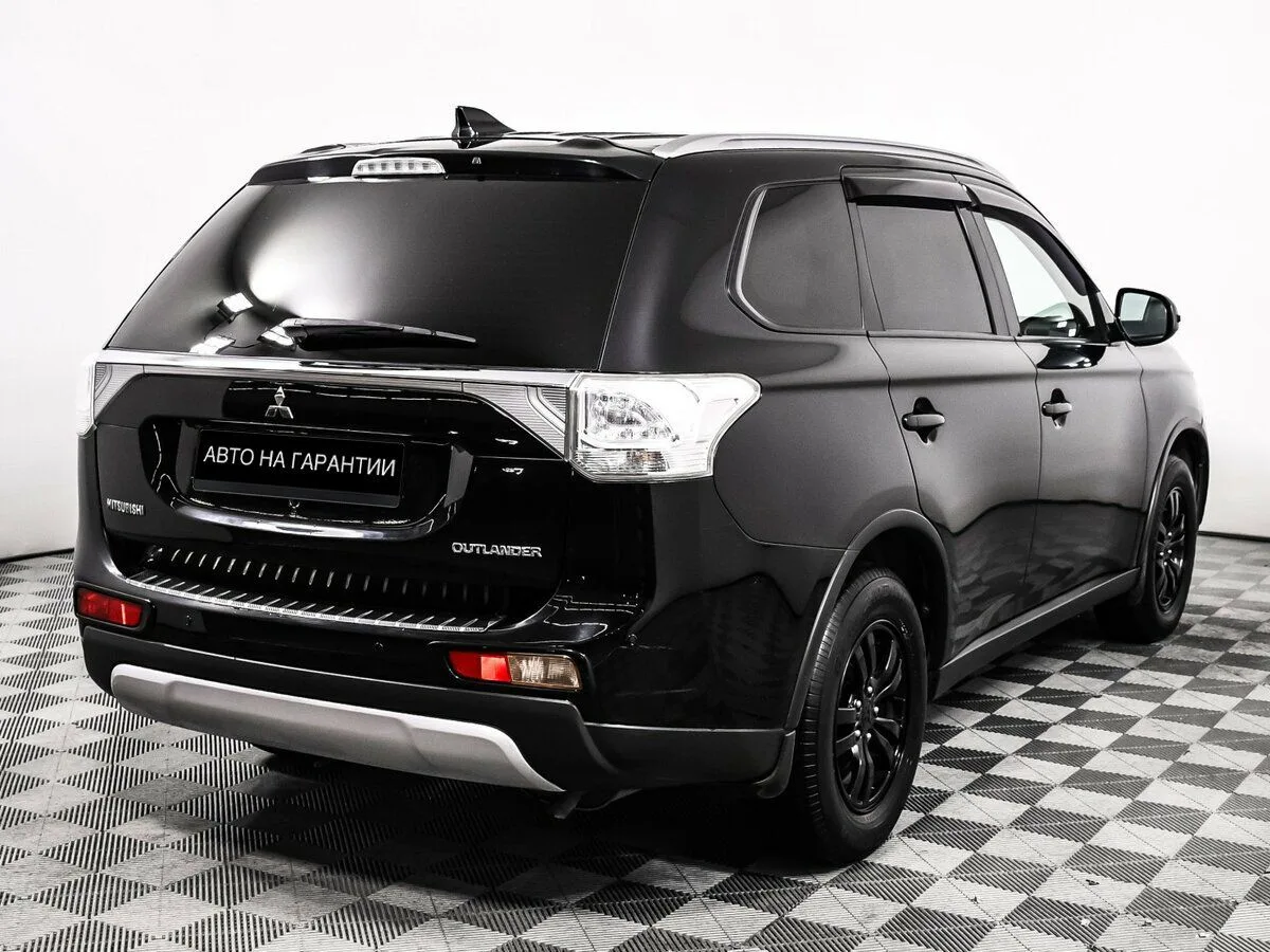 Mitsubishi Outlander III Рестайлинг · Intense — фото 5