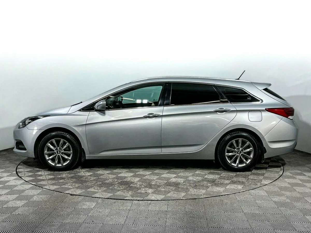 Hyundai i40 I Рестайлинг · Comfort — фото 3