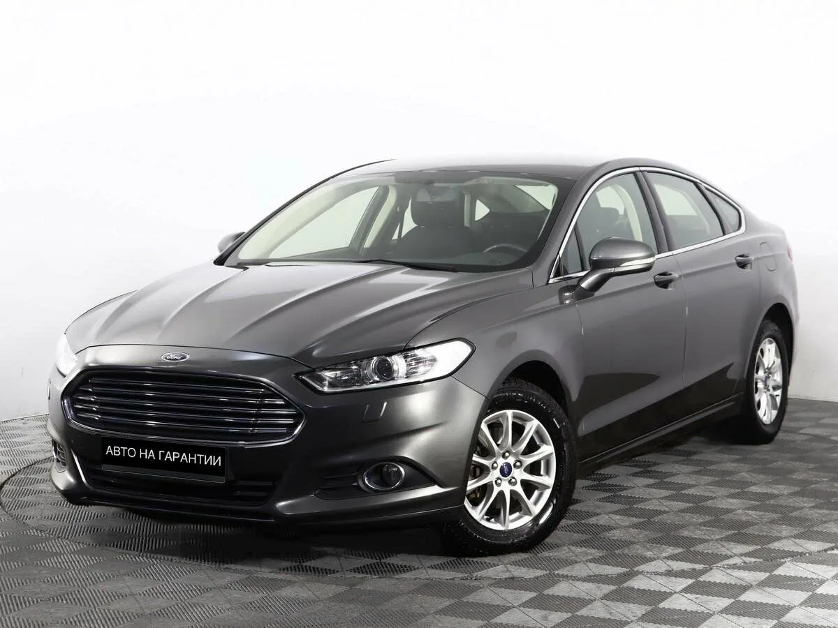 Ford Mondeo V · Ambiente
