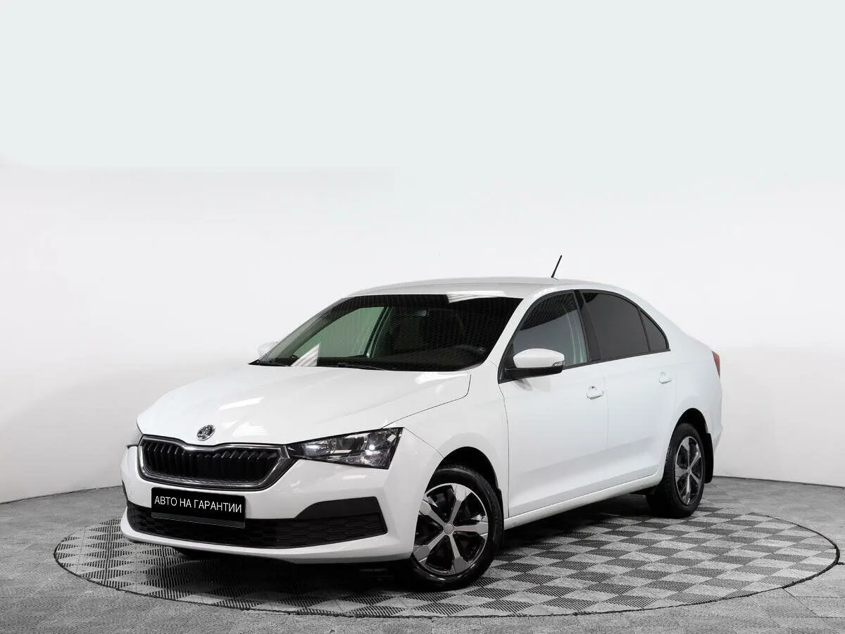 Skoda Rapid II · Entry