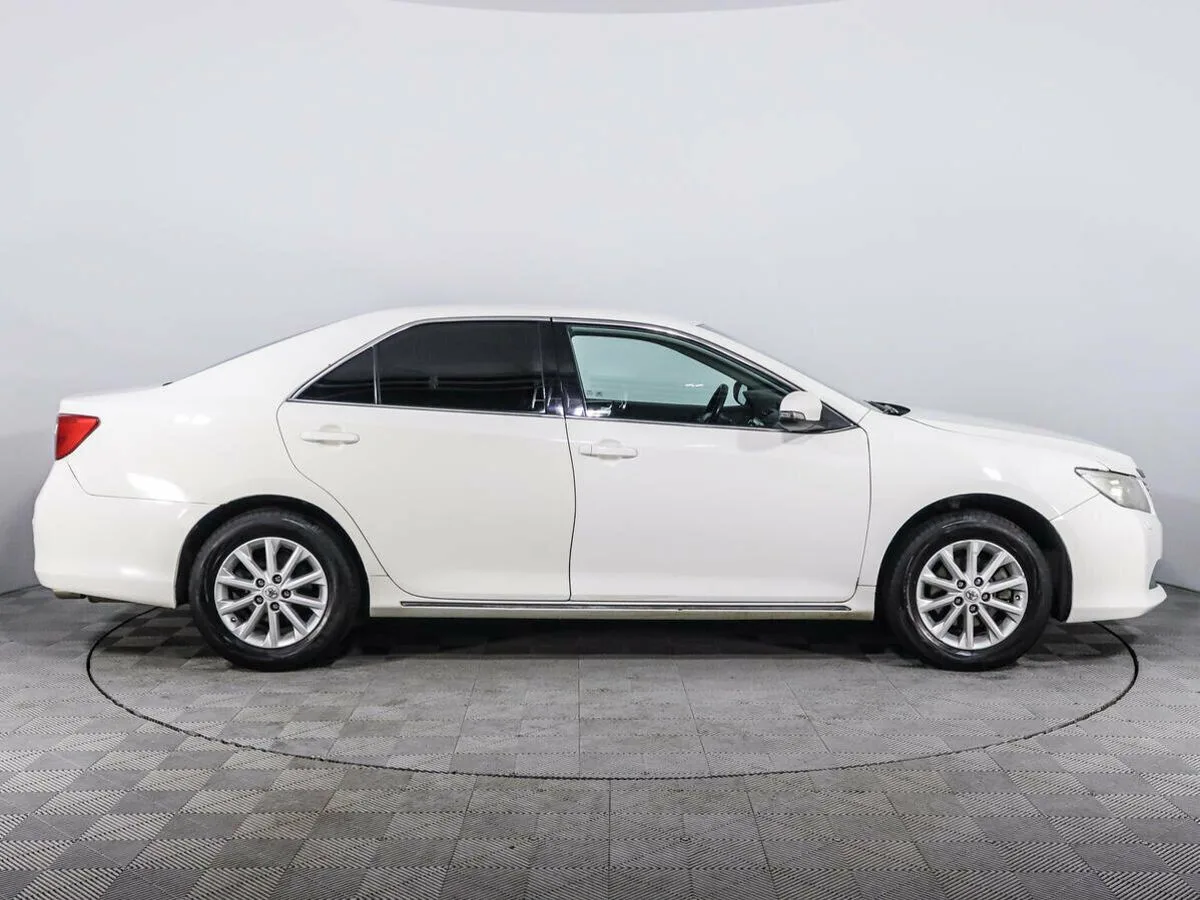 Toyota Camry VII (XV50) · Элеганс — фото 4