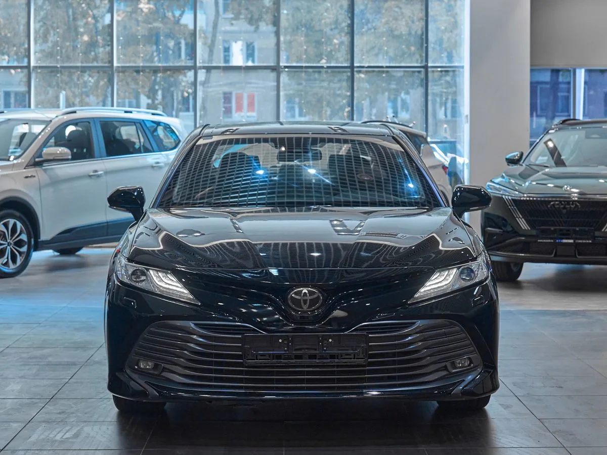 Toyota Camry VIII (XV70) · Элеганс Safety — фото 2