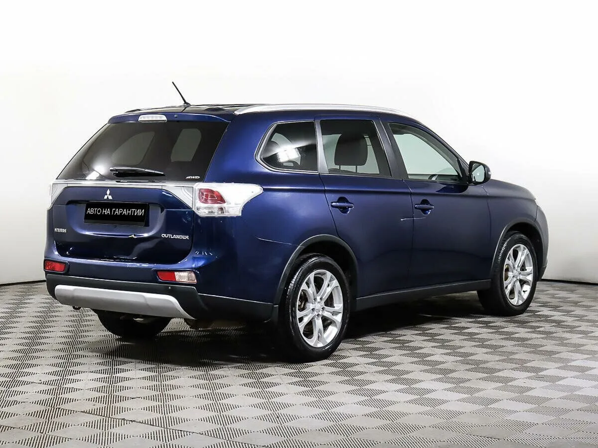 Mitsubishi Outlander III Рестайлинг · Invite — фото 5