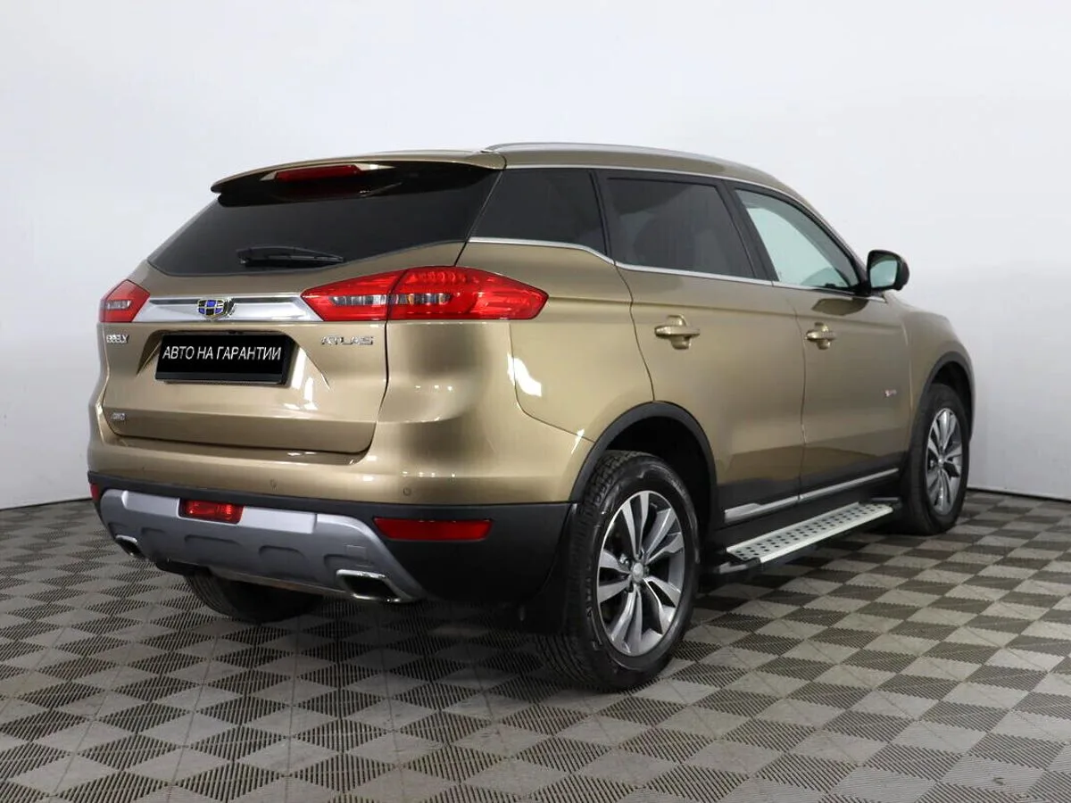 Geely Atlas I · Люкс + Yandex Auto — фото 3