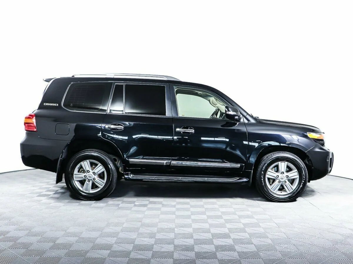 Toyota Land Cruiser 200 Series Рестайлинг 1 · SE «Brownstone» (7 мест) — фото 4