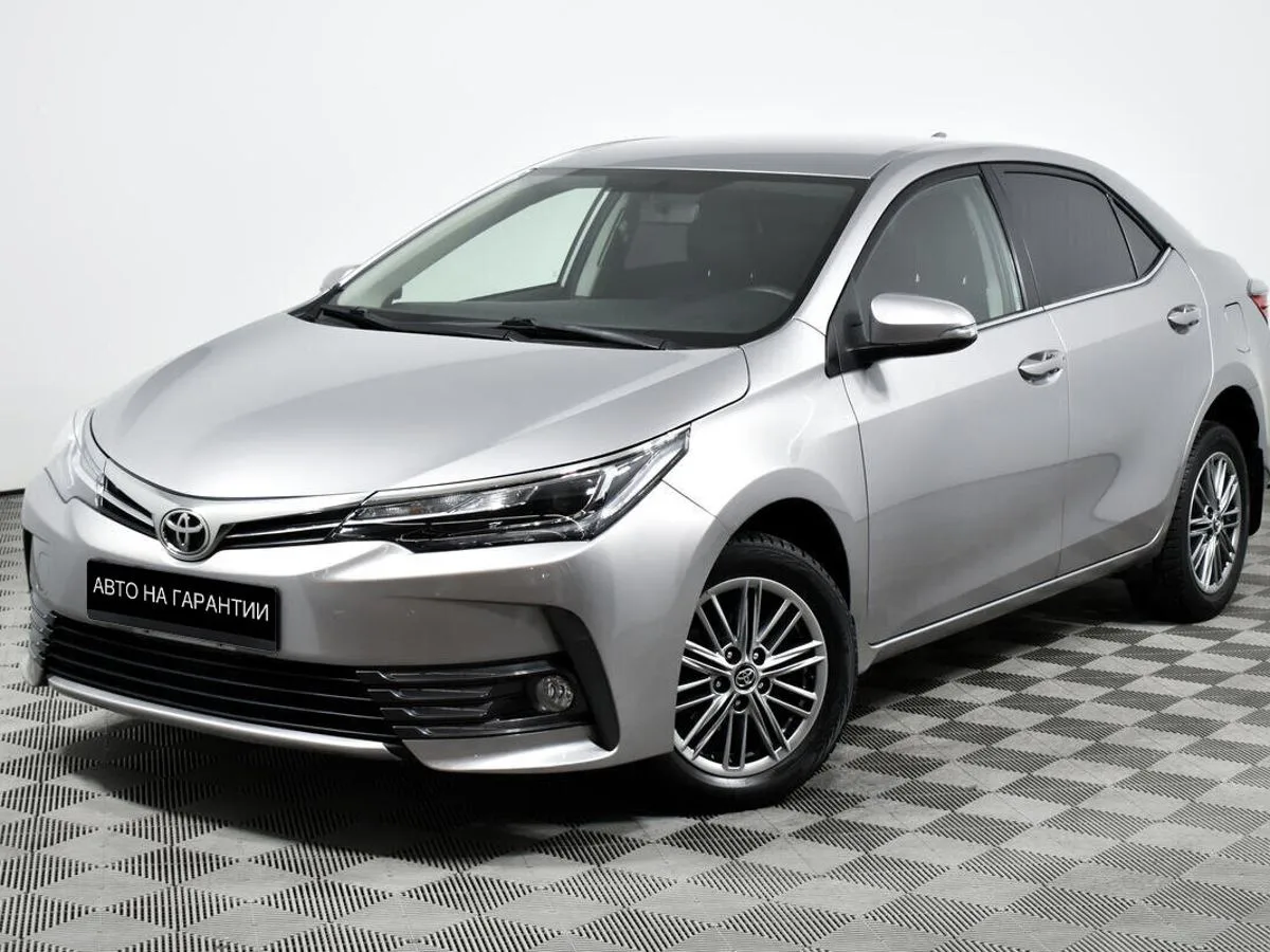 Toyota Corolla XI (E160, E170, E180) Рестайлинг 1 · Стиль