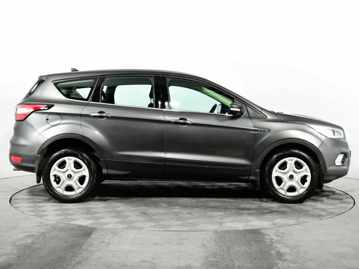 Ford Kuga II Рестайлинг · Ambiente — фото 4