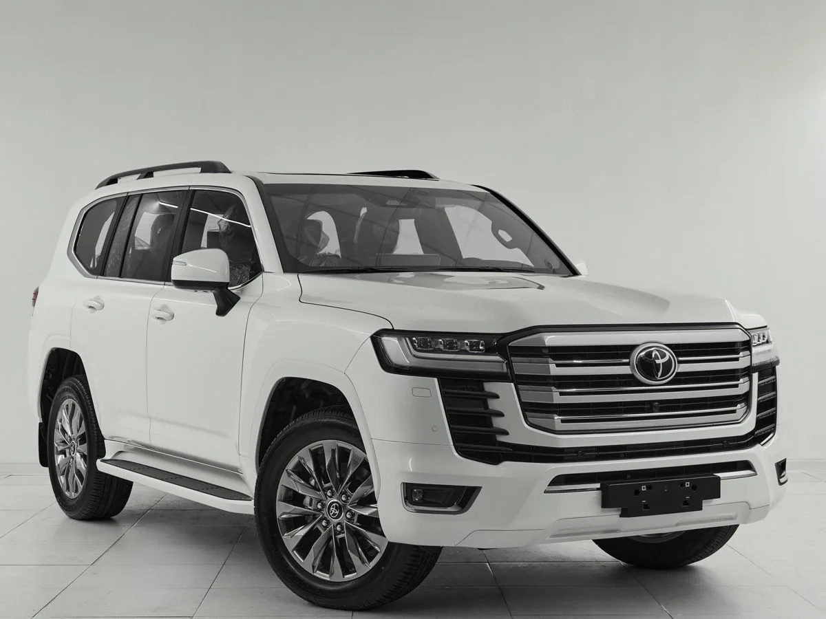 Toyota Land Cruiser 300 Series · VX (7 мест) — фото 3