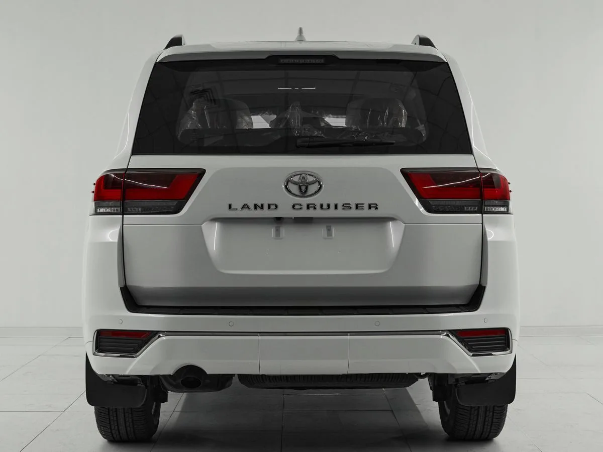 Toyota Land Cruiser 300 Series · VX (7 мест) — фото 5