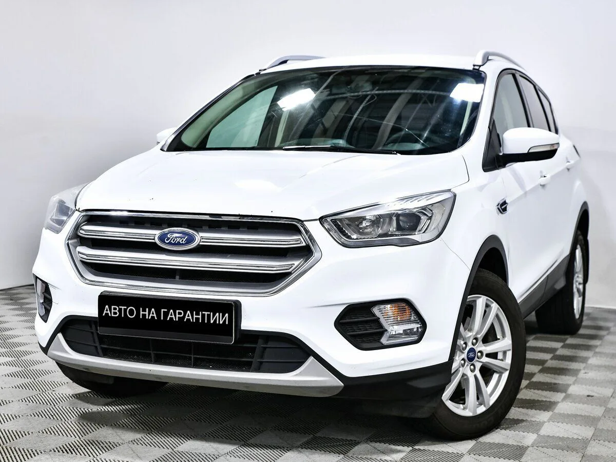 Ford Kuga II Рестайлинг · Trend (2017)