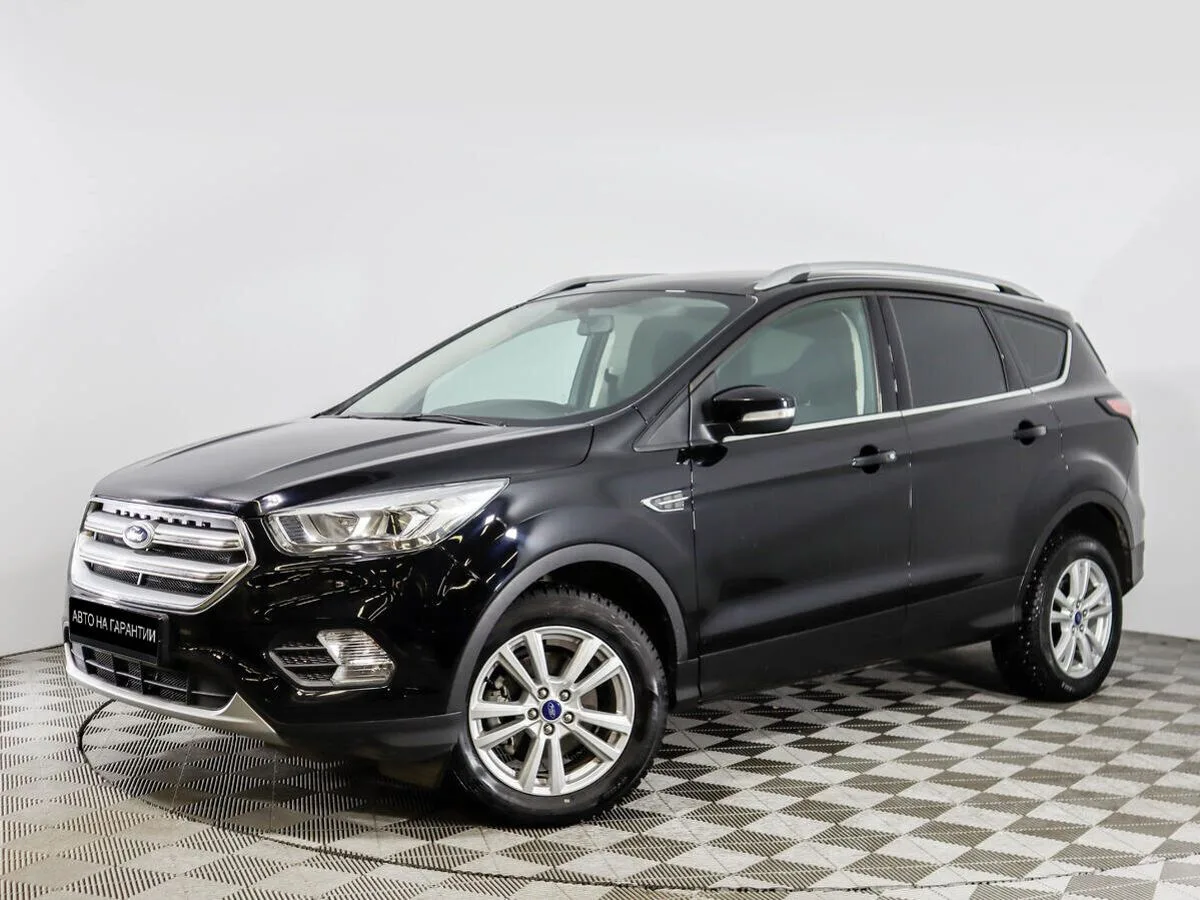 Ford Kuga II Рестайлинг · Trend (2017)