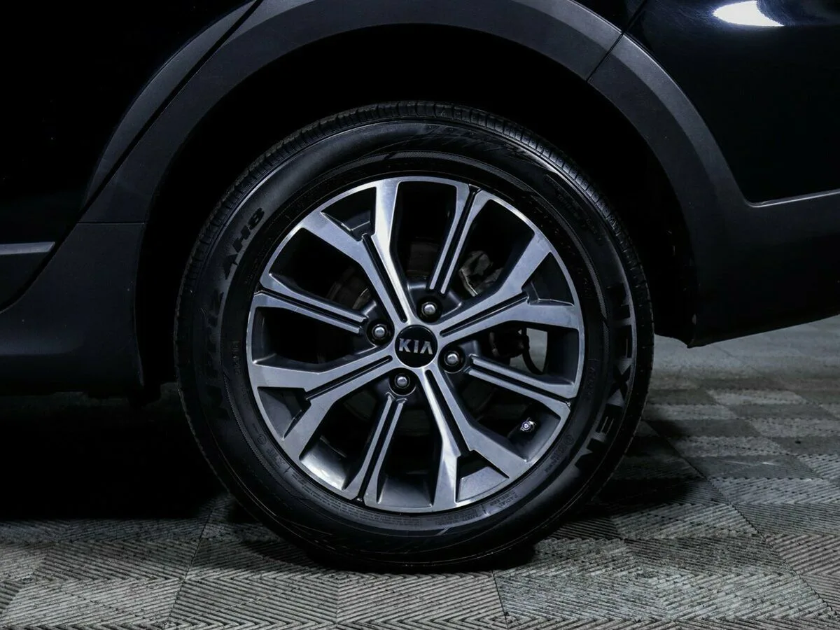 Kia Rio IV Рестайлинг · Luxe AV — фото 5