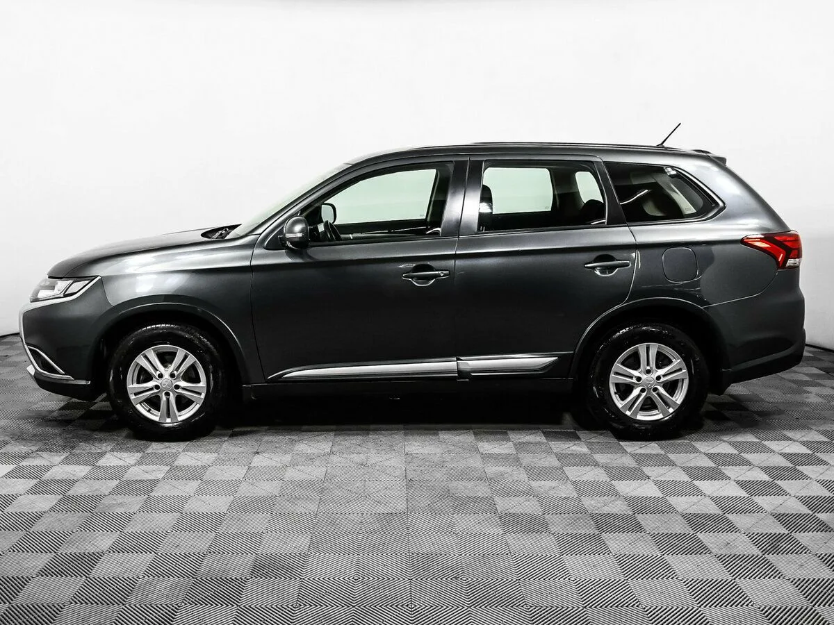 Mitsubishi Outlander III Рестайлинг 2 · Invite — фото 3