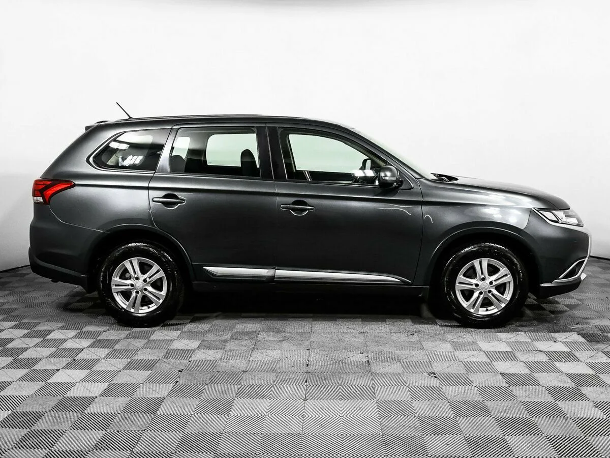 Mitsubishi Outlander III Рестайлинг 2 · Invite — фото 4