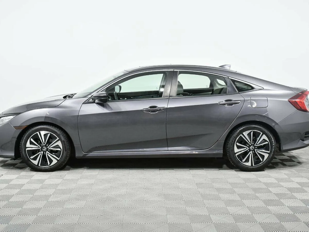 Honda Civic X — фото 3