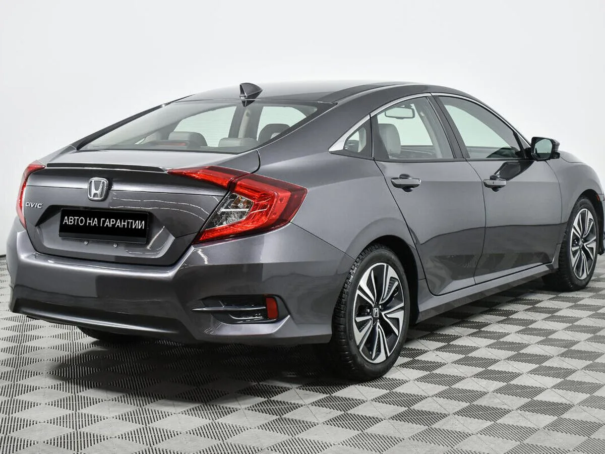 Honda Civic X — фото 4