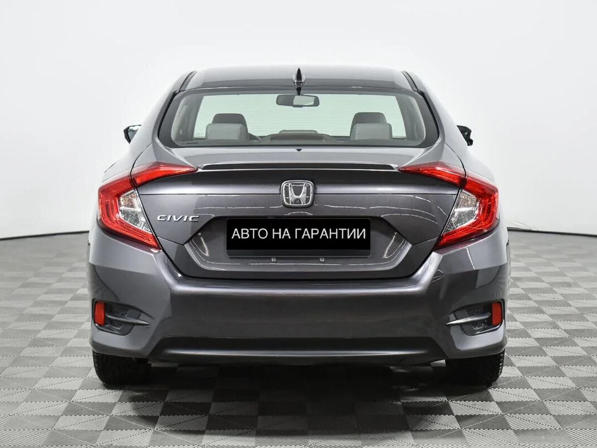 Honda Civic X — фото 5