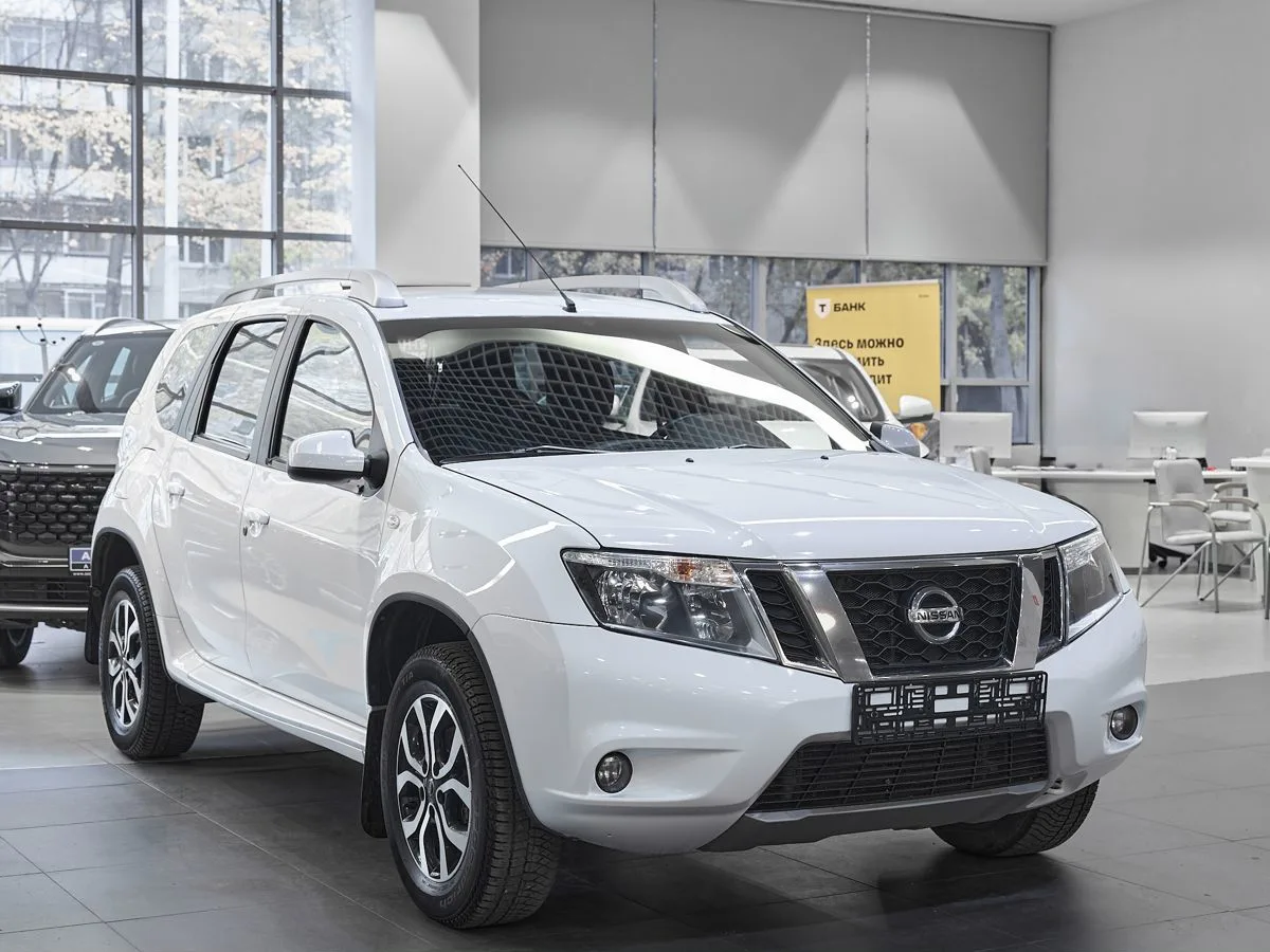 Nissan Terrano III (D10)