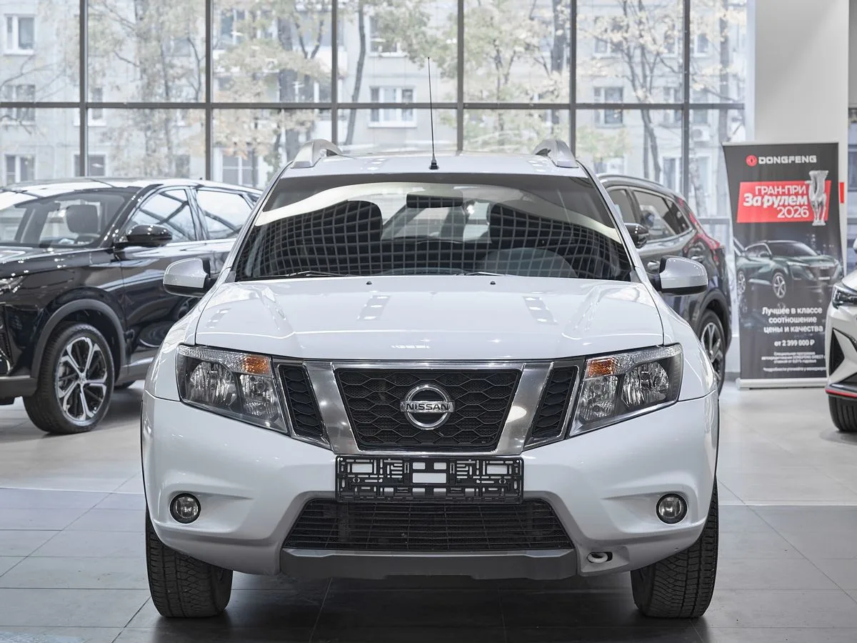 Nissan Terrano III (D10) — фото 2