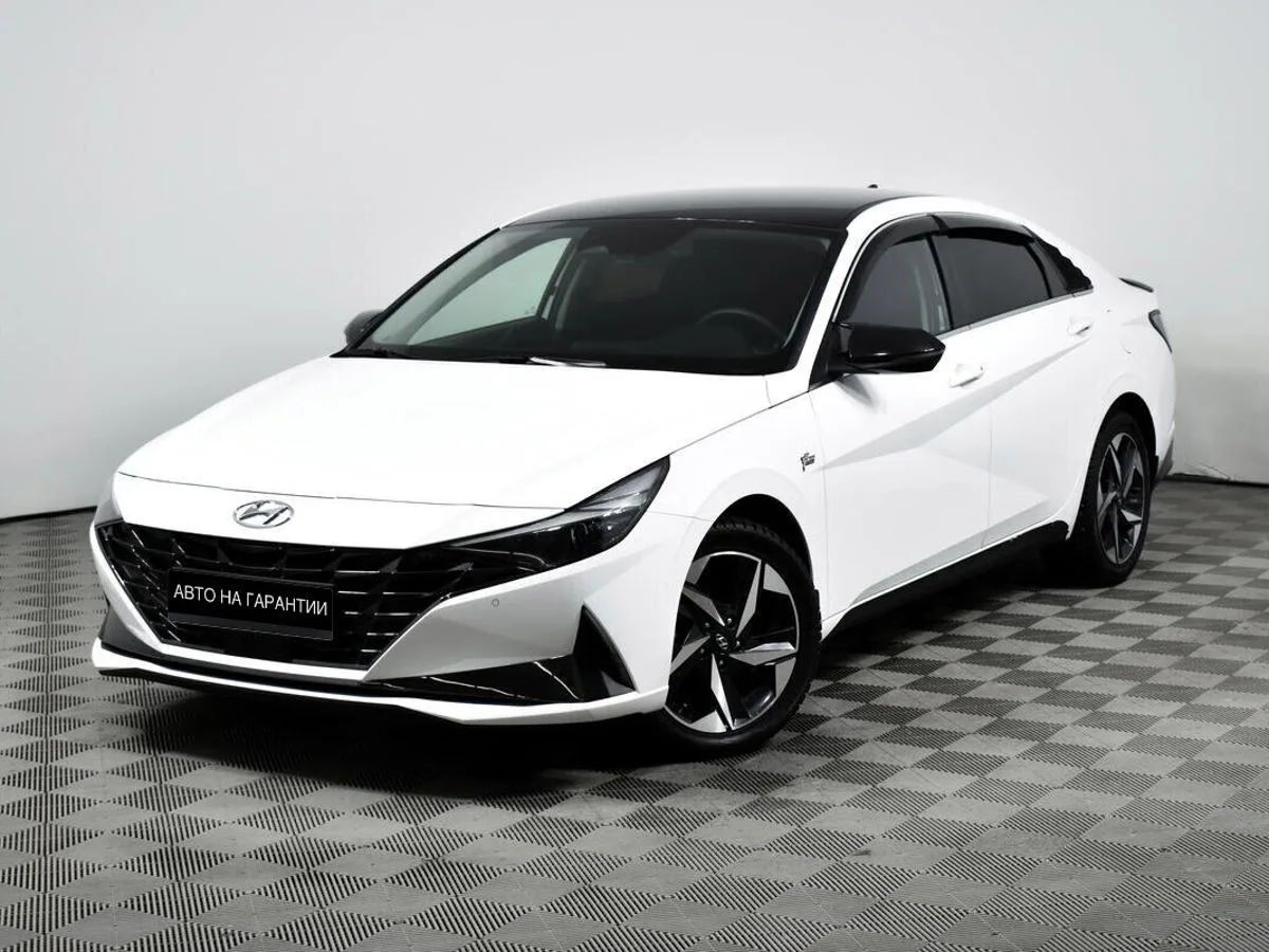 Hyundai Elantra VII (CN7) · Style