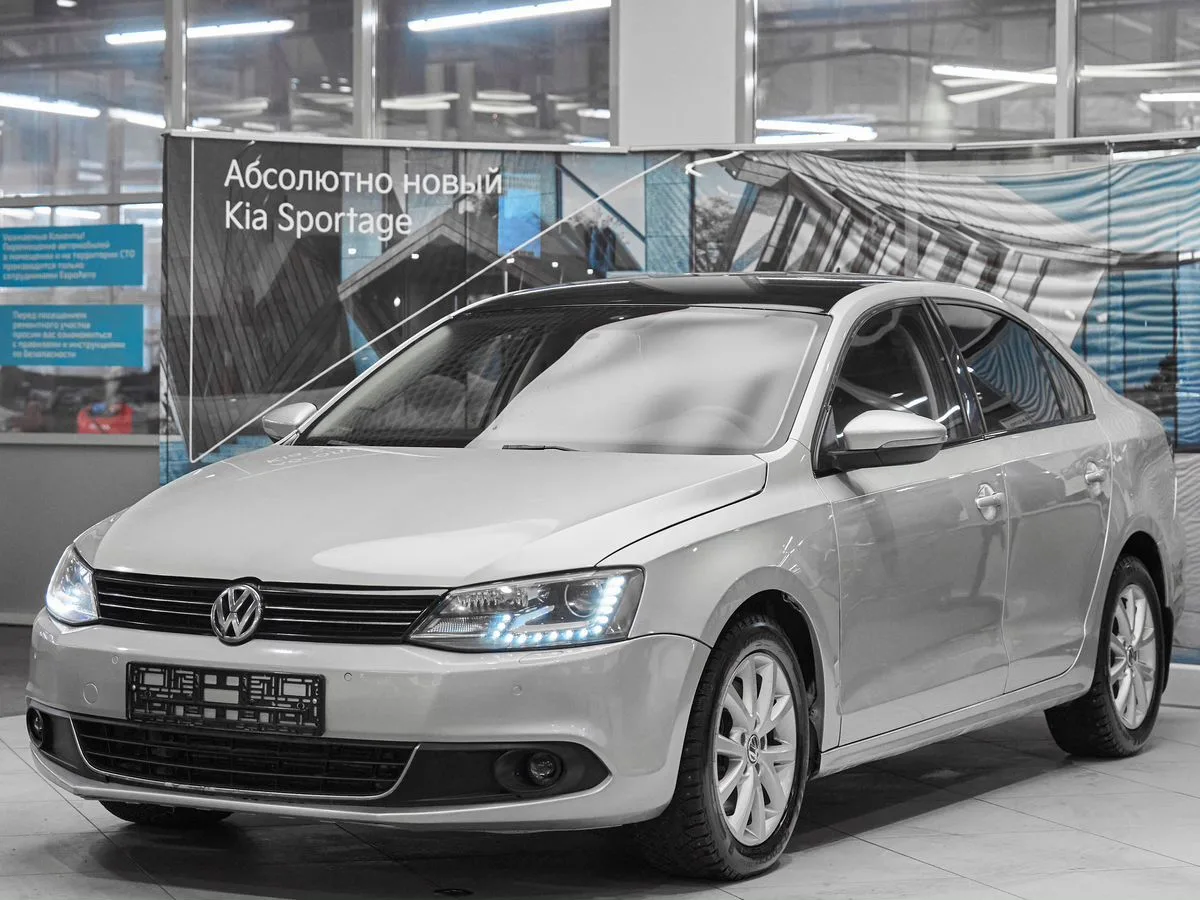 Volkswagen Jetta VI · Highline