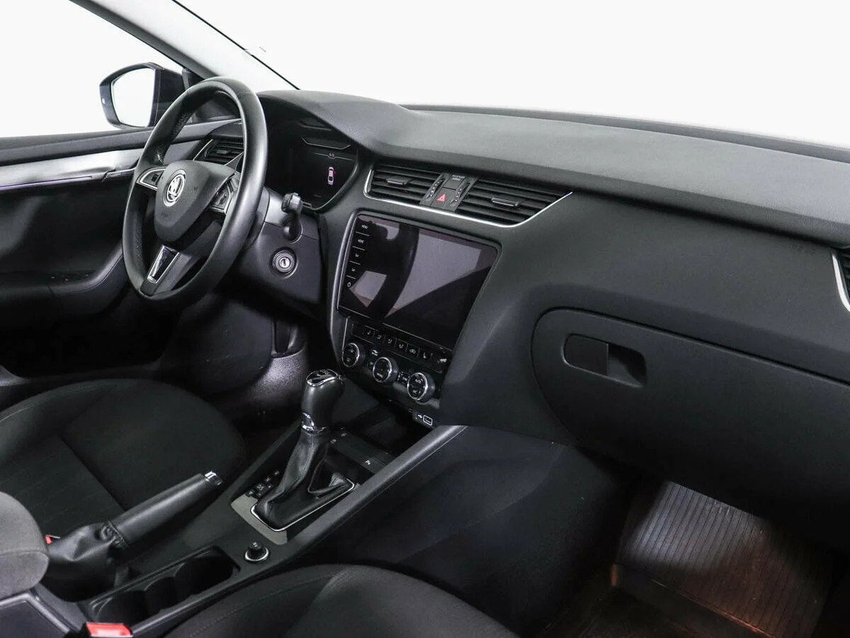 Skoda Octavia III (A7) Рестайлинг · Ambition — фото 5