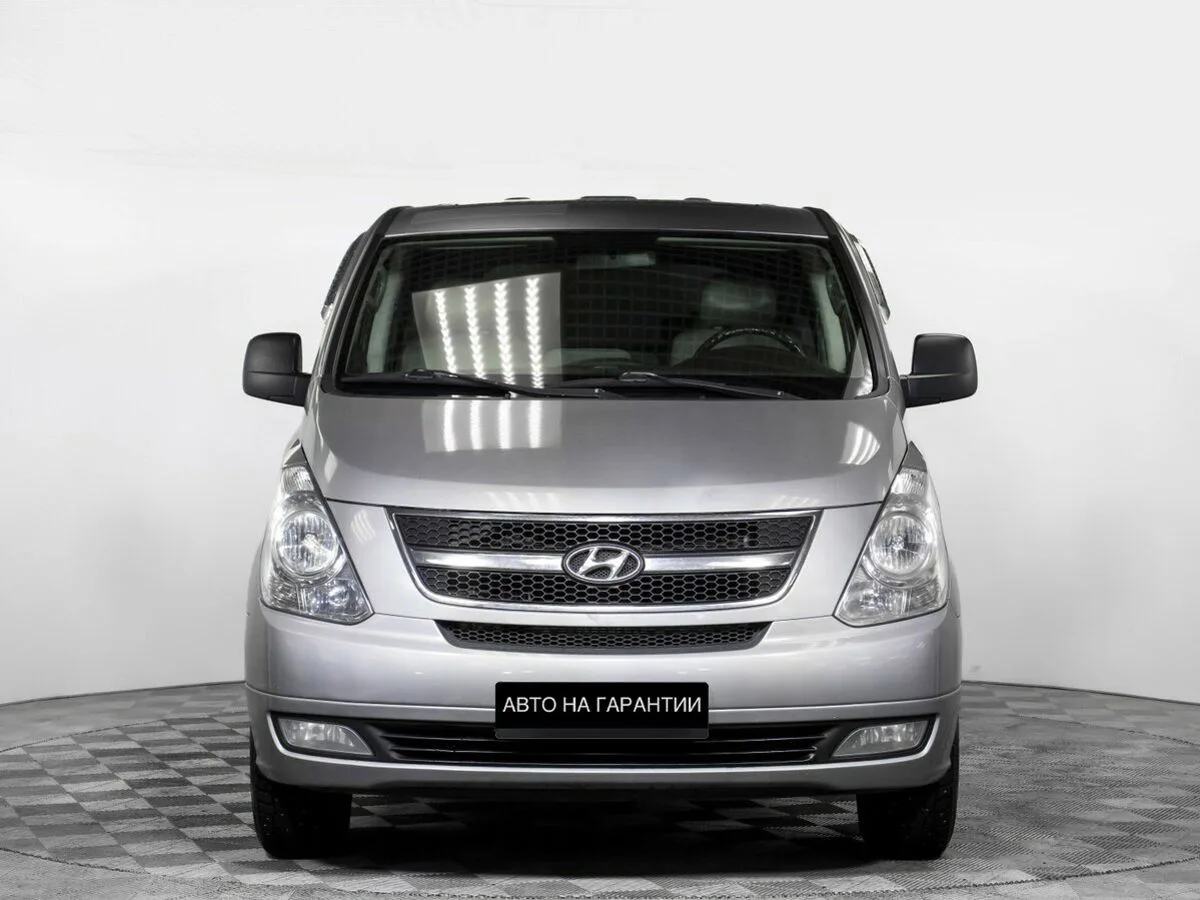 Hyundai Grand Starex I — фото 2