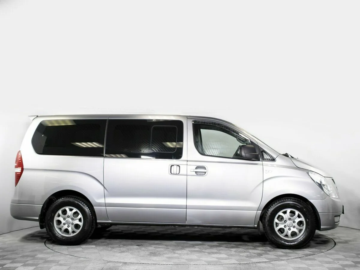 Hyundai Grand Starex I — фото 3