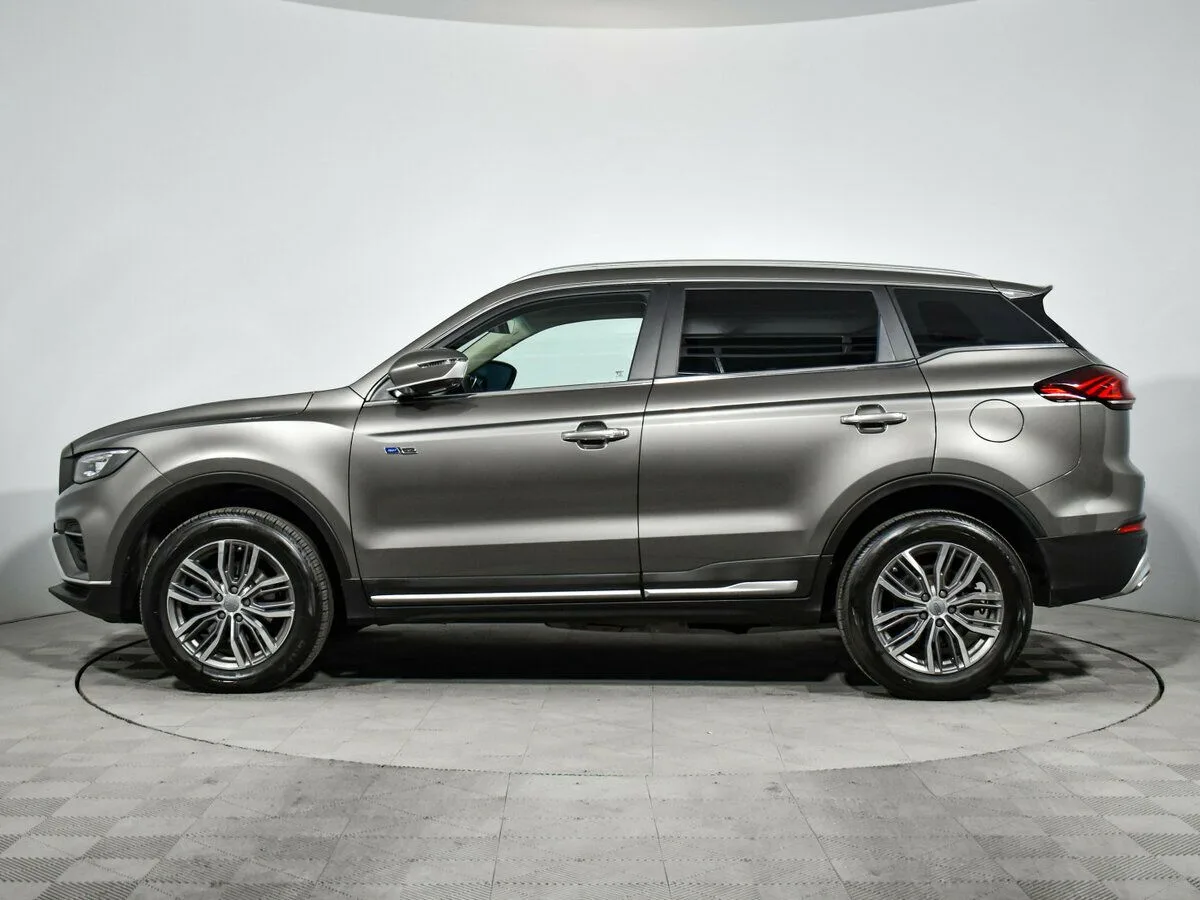 Geely Atlas Pro Luxury — фото 3