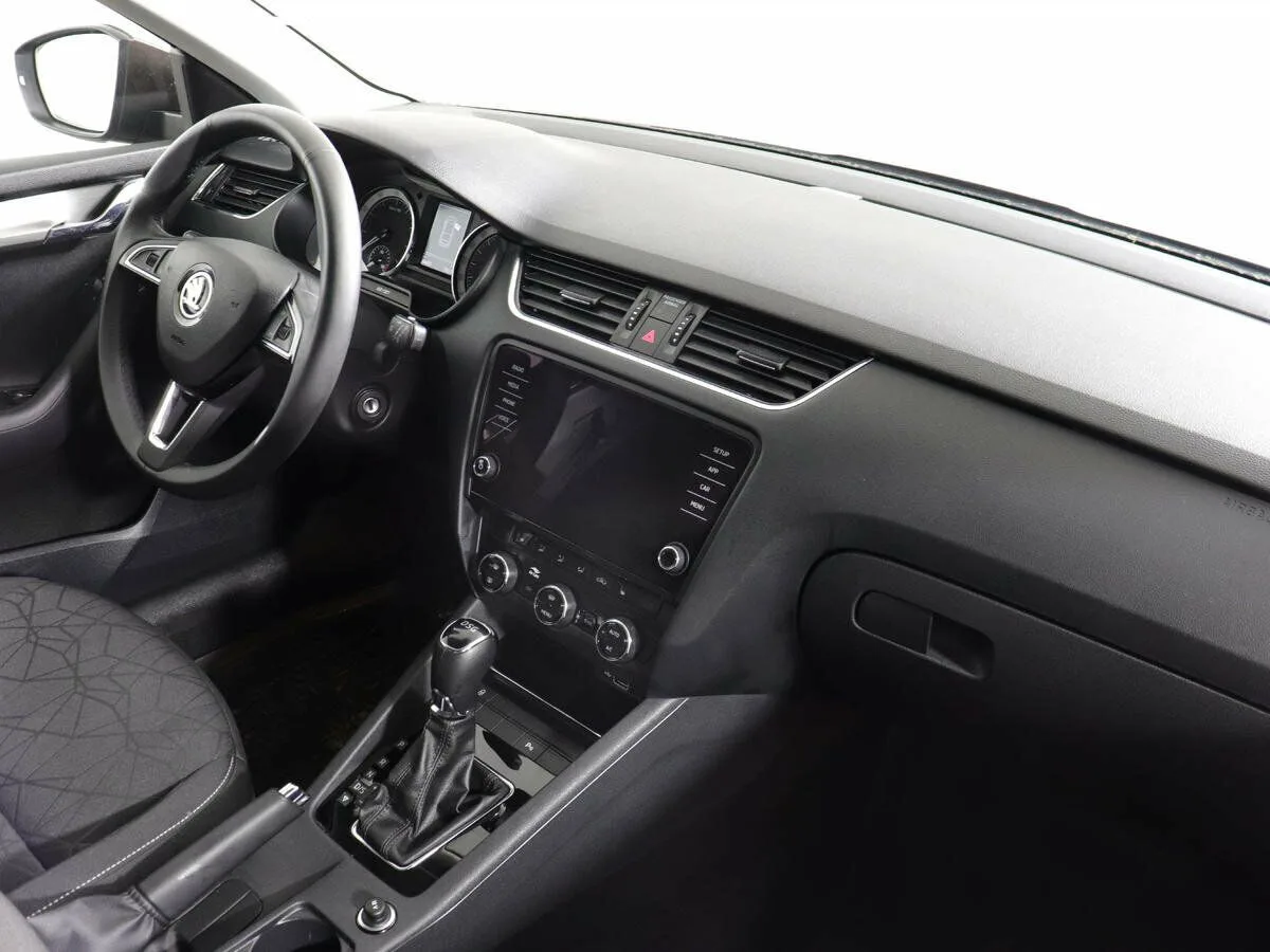 Skoda Octavia III (A7) Рестайлинг · Ambition — фото 5