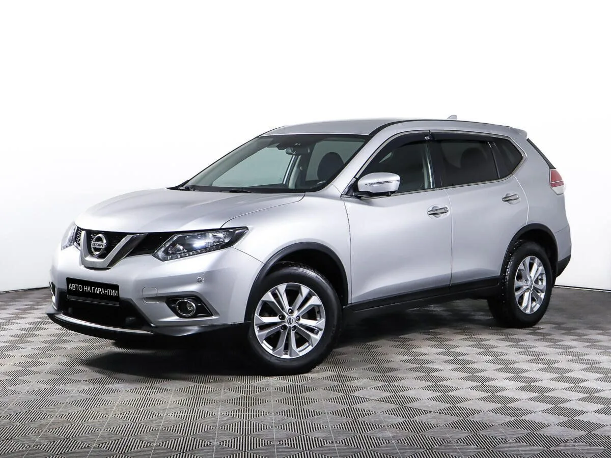 Nissan X-Trail III · SE