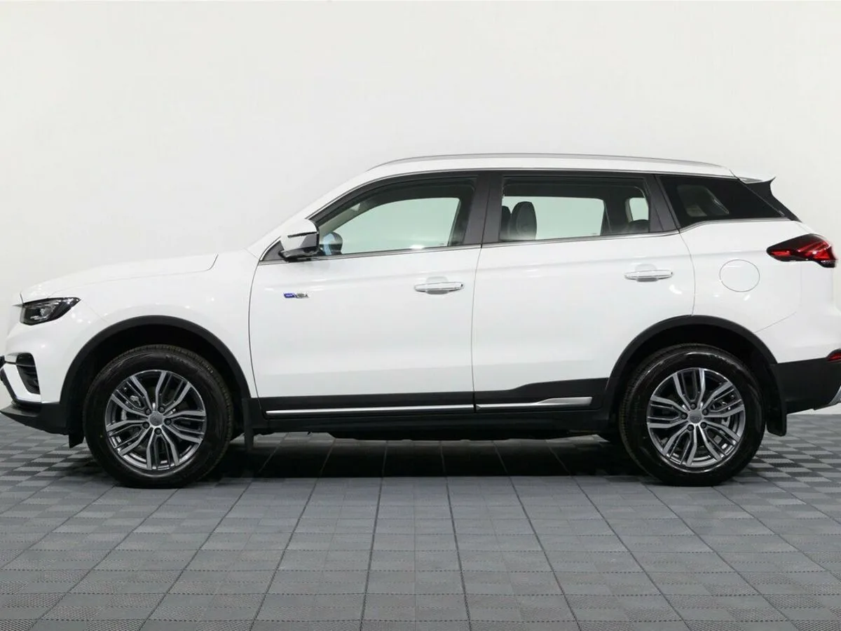 Geely Atlas Pro Flagship — фото 3
