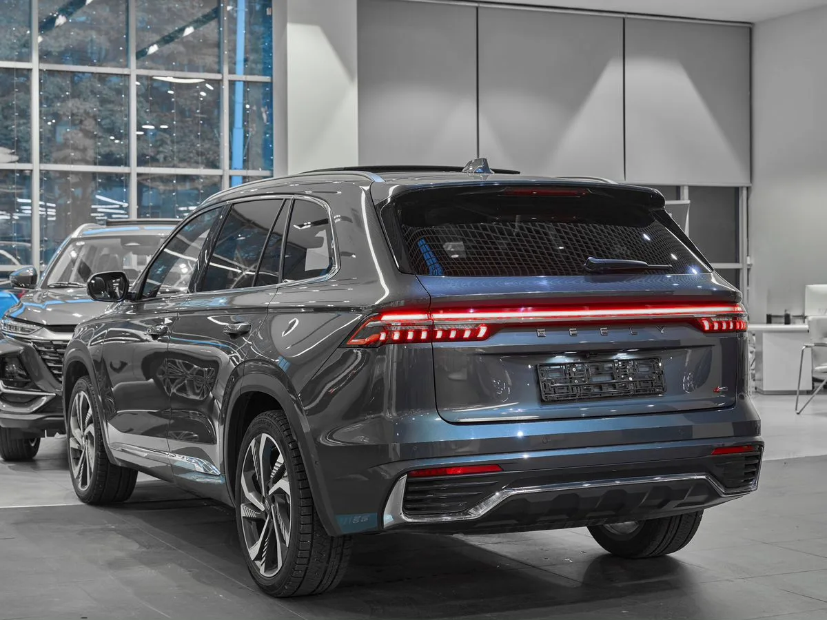 Geely Monjaro I · Flagship (Xingyue L) — фото 4