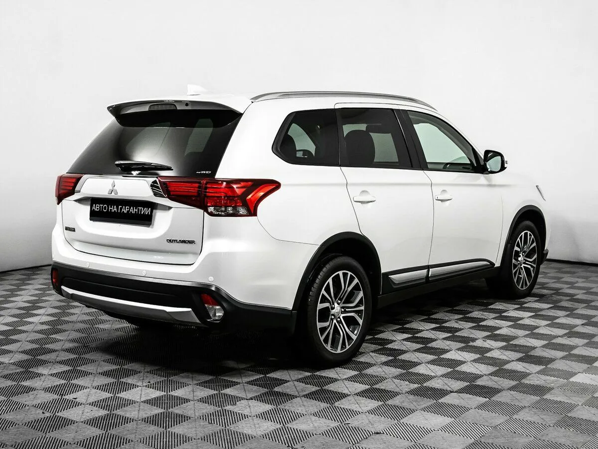 Mitsubishi Outlander III Рестайлинг 2 · Intense+ — фото 3