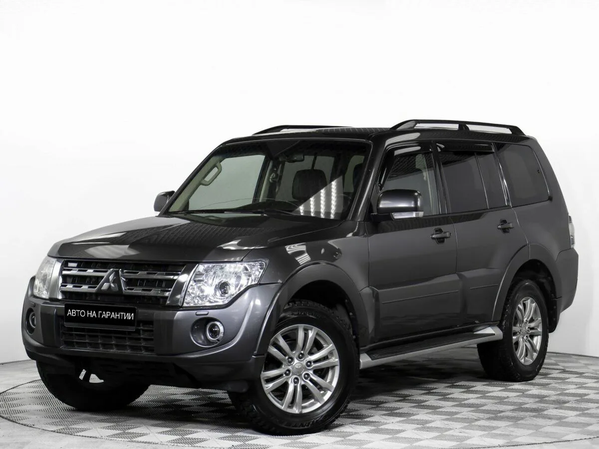 Mitsubishi Pajero IV Рестайлинг 1 · Intense