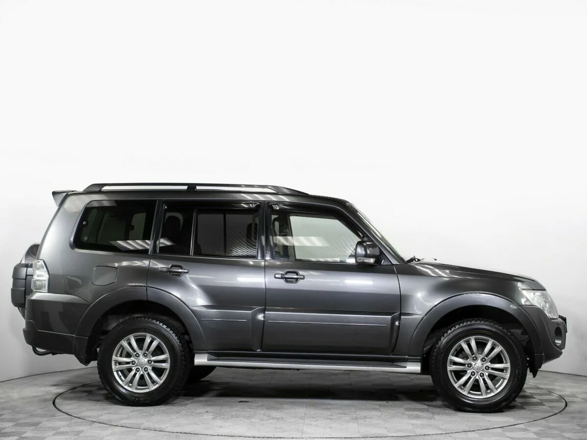 Mitsubishi Pajero IV Рестайлинг 1 · Intense — фото 4