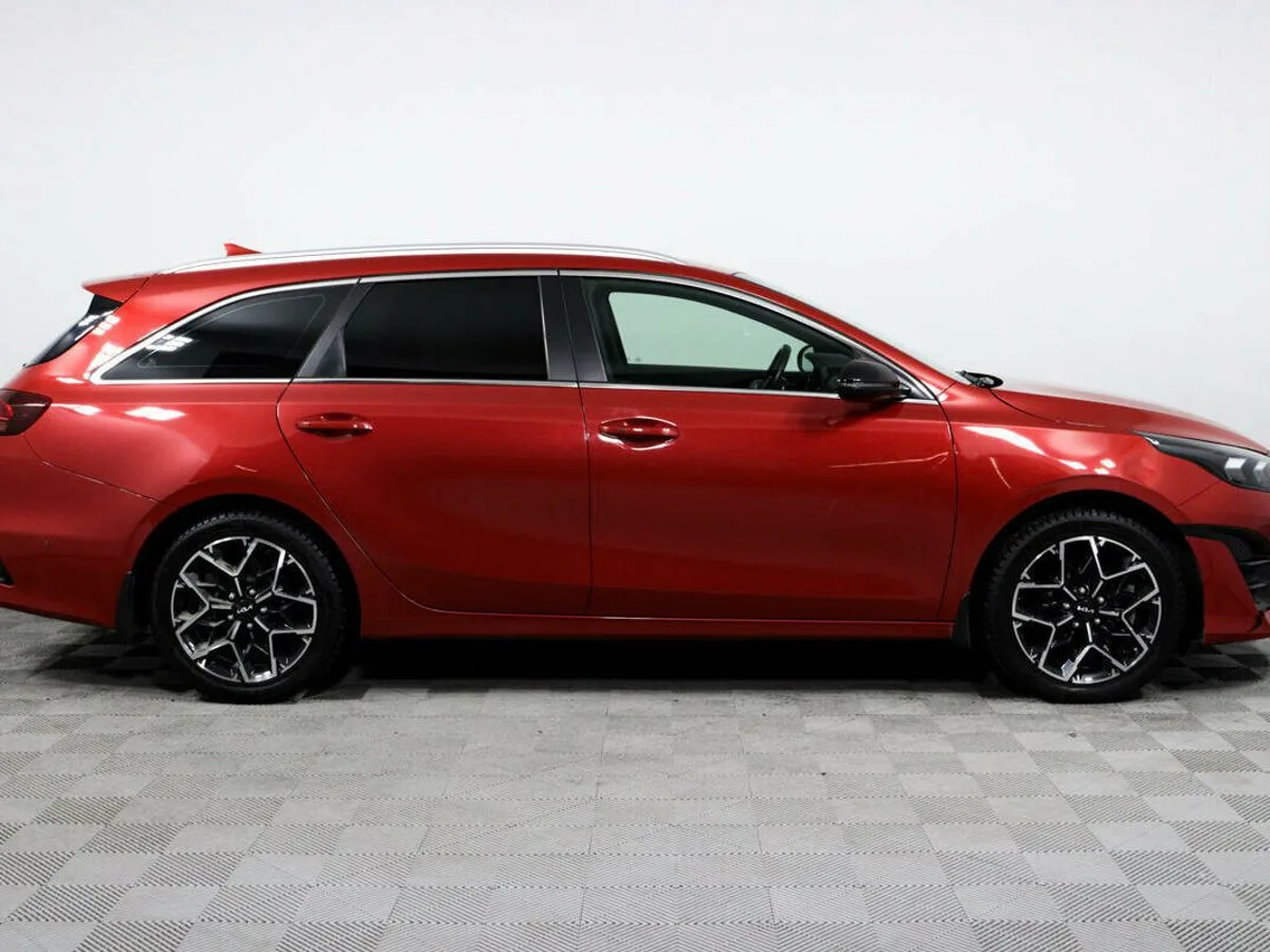 Kia Ceed III Рестайлинг · GT Line+ — фото 4