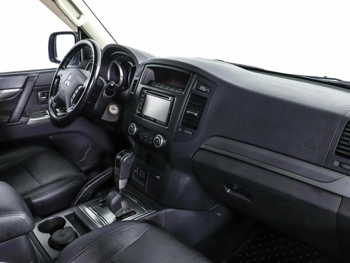 Mitsubishi Pajero IV Рестайлинг 1 · Intense — фото 5