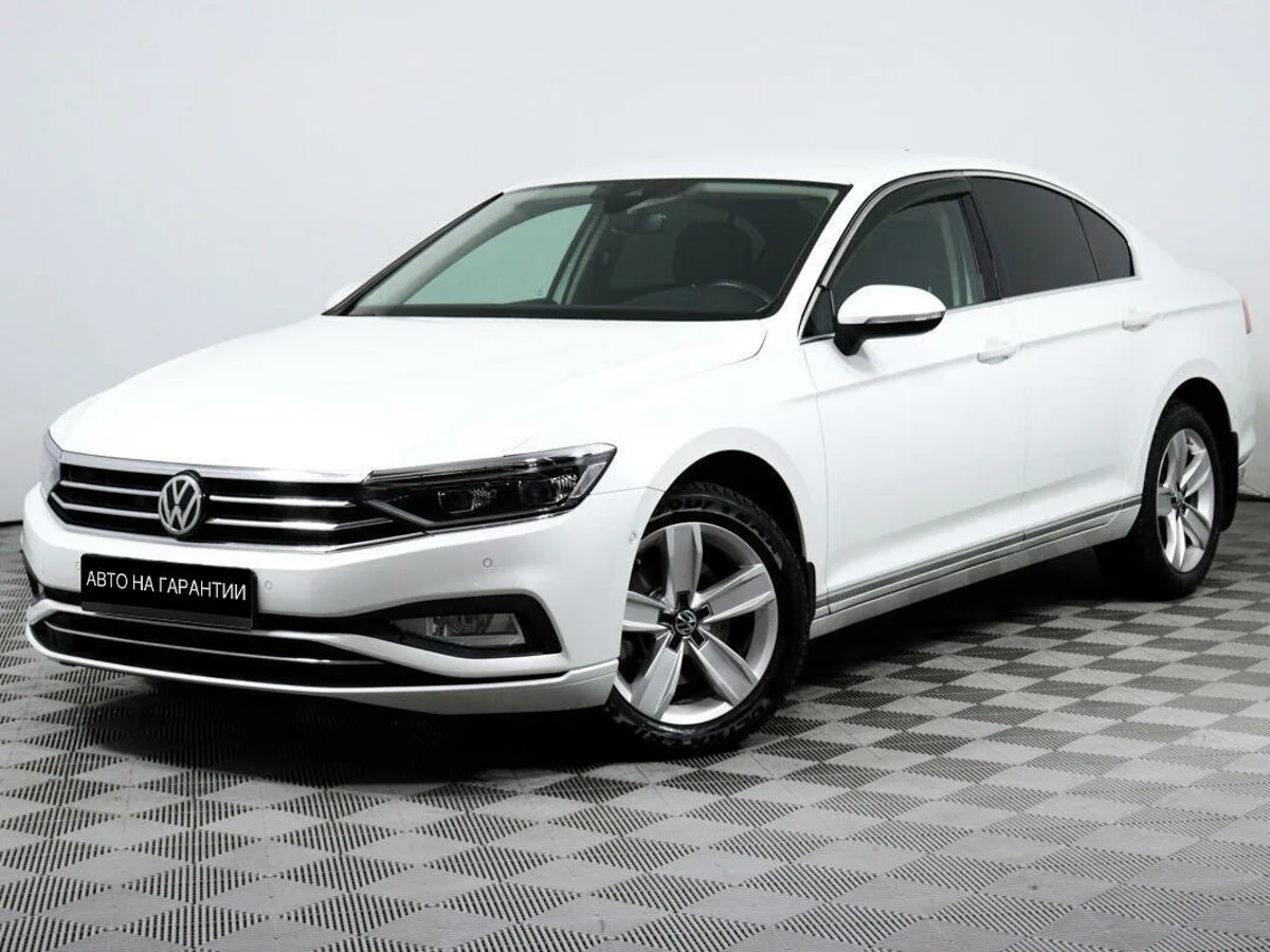 Volkswagen Passat B8 Рестайлинг · Exclusive