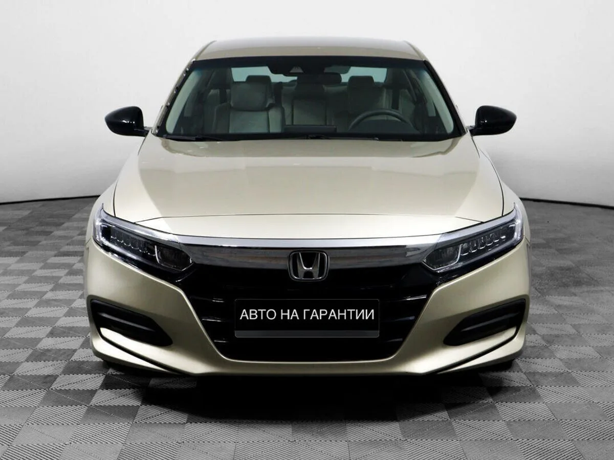 Honda Accord X — фото 2