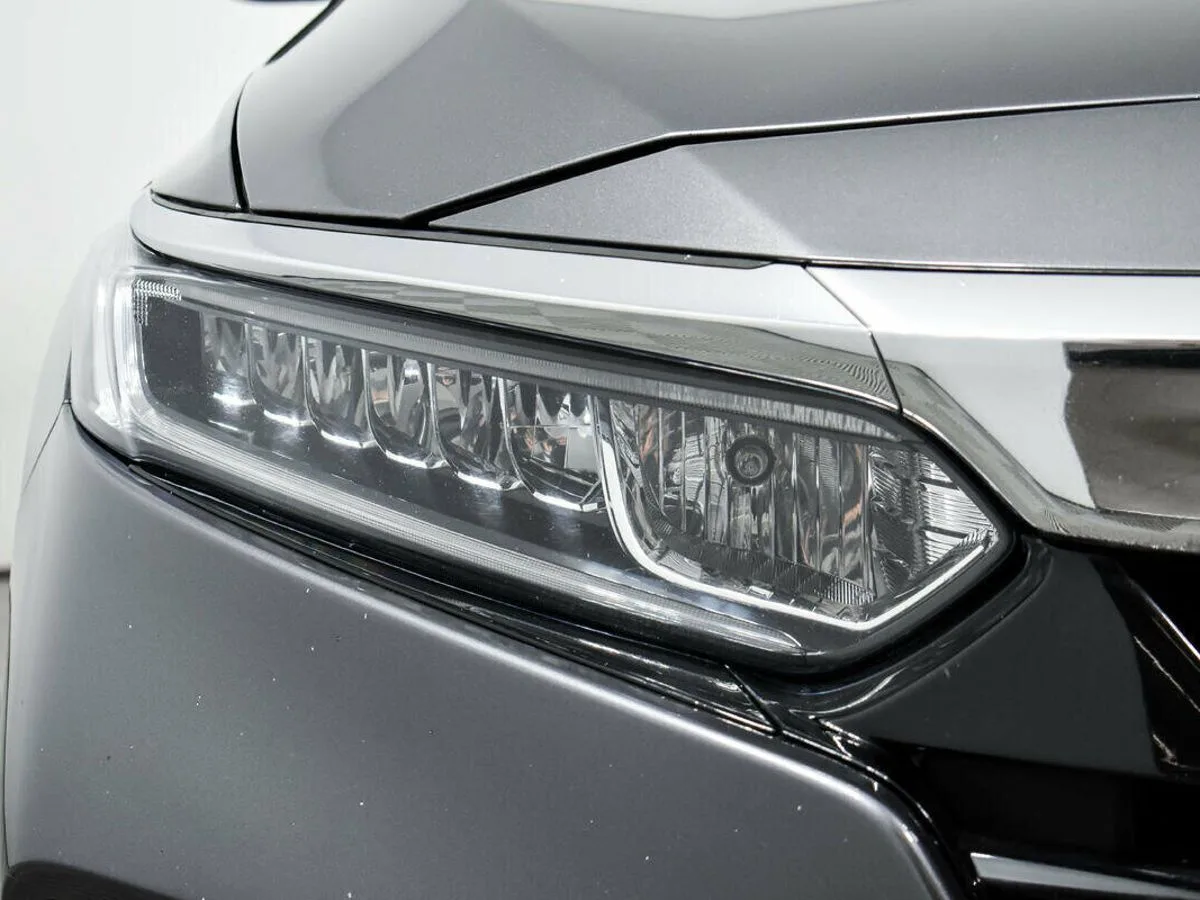 Honda Accord X — фото 5